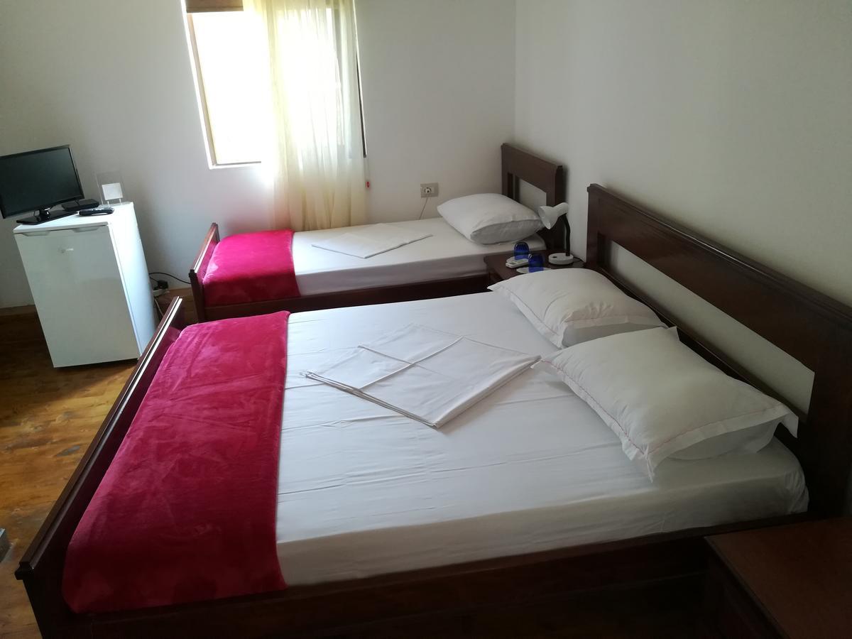 B&Bsheshalliu Berat Buitenkant foto