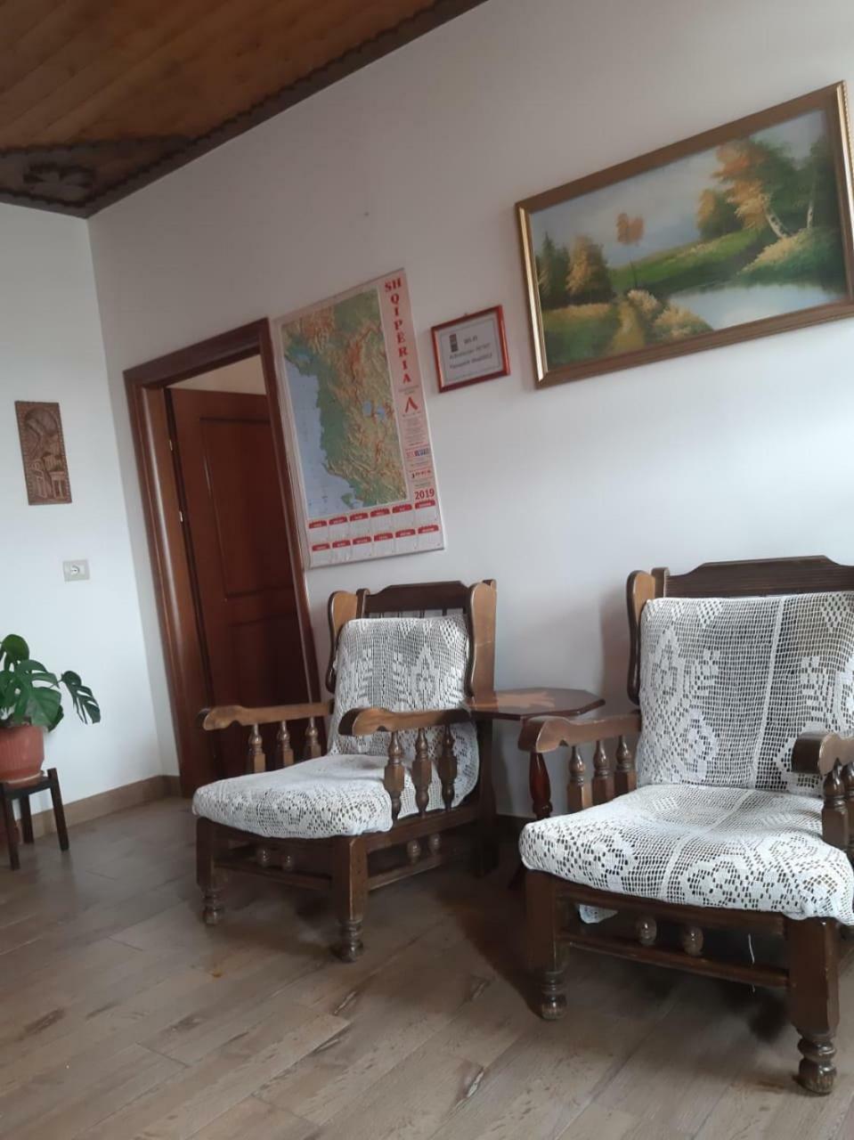 B&Bsheshalliu Berat Buitenkant foto